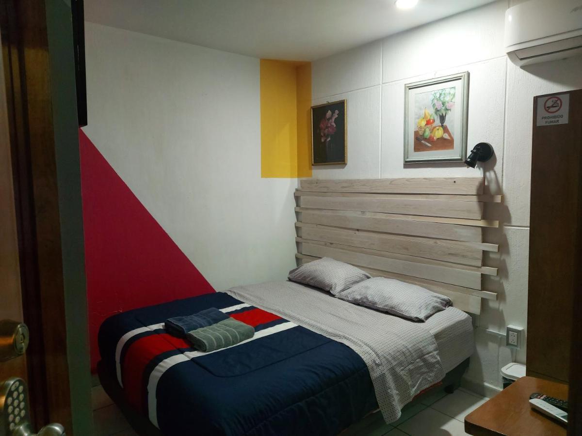 Готель Casa D Miros Familias , Grupos Y Empresas Max 20 P Гвадалахара Екстер'єр фото